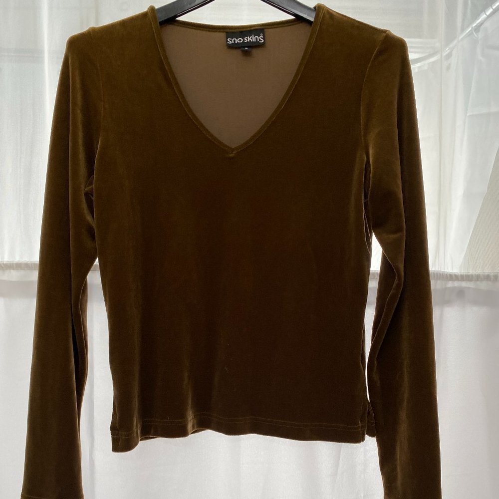 Sno Skins Brown Velvet V-Neck Top, Small